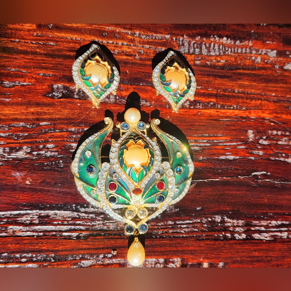 Art Deco 89 Vintage Costume Numbered Brooch & Earrings w/Green, Cream READ